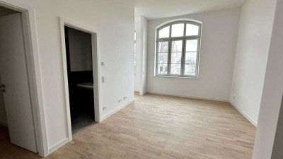 *** Moderne 2-Raum-Wohnung im sanierten Gymnasiumgebäude ***