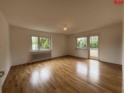 Frisch sanierte große 2-Raum-Wohnung mit Loggia Spallerhof/Niedernhart! Ab sofort zu beziehen!
