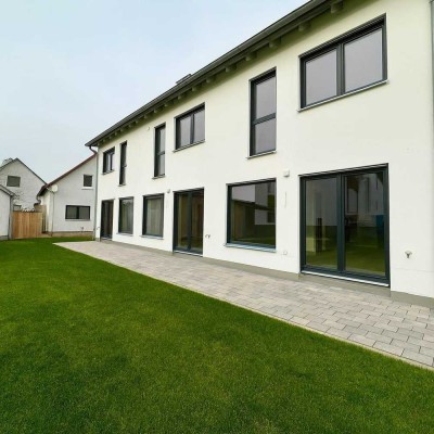 Modernes Reihenhaus - energieeffizient, Erstbezug, provisionsfrei