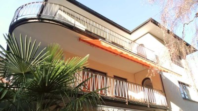 Sonnige, ruhige, komfortable Vierzimmerwohnung mit eigenem großem Garten am Albufer von Privat