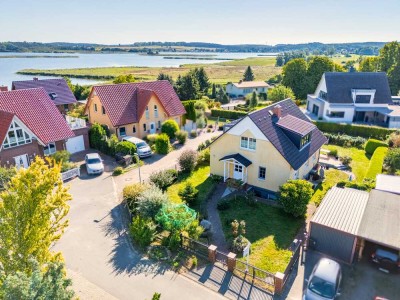 Schickes Landhaus mit zwei Wohnungen Nahe Golfplatz und Balmer See.
