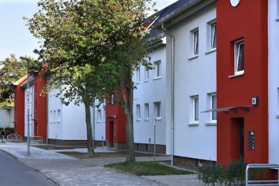 Moderne 2-Zimmer-Wohnung mit Balkon // 1.OG rechts