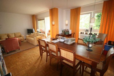 Dreizimmmerwohnung mit Balkon, Terrasse und Garten in Sankt Augustin