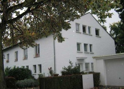 Provisions- und Bezugsfrei: Helle 3-Zimmerwohnung m. sonnigem Dachbalkon im Bonner-Johanniterviertel