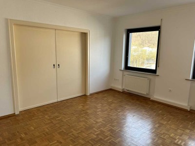 4-Zimmer-Wohnung mit Balkon in zentraler Lage