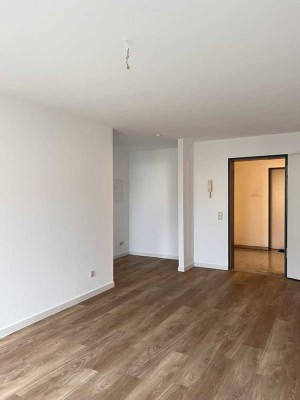 großzügige 2-Raum-WE m. *Balkon* und Aufzug in Erfurt (B 3.24)
