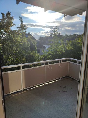 3 Zimmer Wohnung im 1.OG mit Balkon und EBK am Walpurgistal