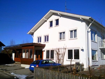 Wohnhaus mit Werkstatt und Photovoltaikanlage