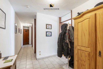Traumhafte 2,5 Zimmer Wohnung mit großer Terrasse, Garten und Tiefgaragenstellplatz in ruhiger Lage
