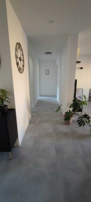 Wohnung 84 m², 1. OG mit Balkon