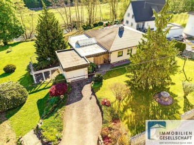 Äußerst gepflegter Wohnbungalow in Naturlage mit großzügigem Gartengrundstück