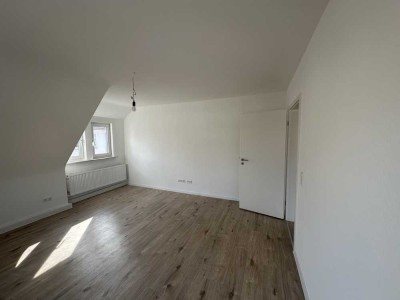 Frisch sanierte Dachgeschosswohnung in zentraler Lage von Heilbronn