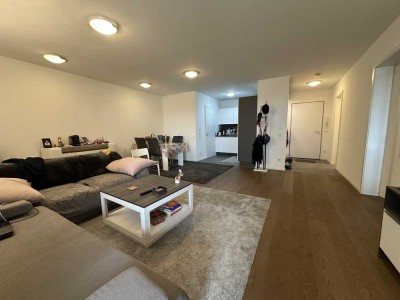 Moderne Eleganz in Markt Schwaben – Neuwertige 2,5-Zimmer-Wohnung mit Stil und Komfort
