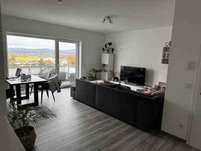 Schöne 2-Zimmer-Wohnung in Petersberg, Bj. 2021, mit Balkon