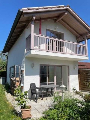 Preiswertes, gepflegtes 3-Zimmer-Einfamilienhaus mit EBK in Raubling