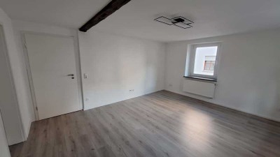 Schöne und sanierte 2,5-Raum-EG-Wohnung in Giengen