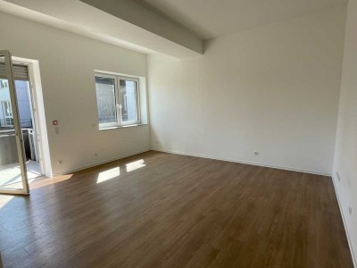 Moderne 1-Zimmer-Wohnung mit Balkon und Einbauküche