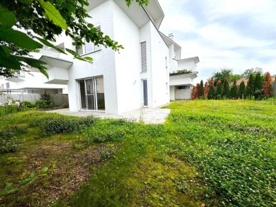 Garten-Wohnung (4 Zimmer) in Architekten-Stadtvilla