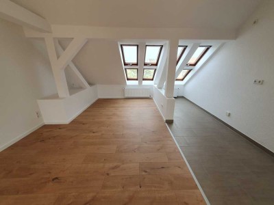 ***Moderne 2-RWG im DACHGESCHOSS - offene Wohnküche - WE 10***