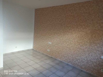 Stilvolle 2-Raum-Terrassenwohnung mit gehobener Innenausstattung mit EBK in Erpel