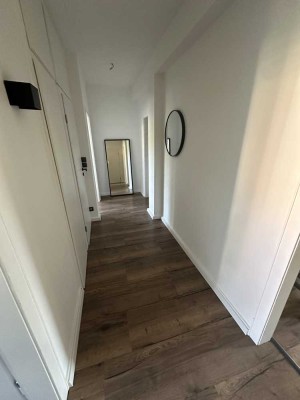Schöne 3-Zimmer-Wohnung mit großem Balkon in Düsseldorf