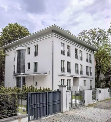 Schöne helle Wohnung zur Untermiete (1 Jahr)