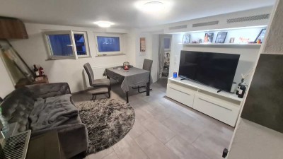 Exklusive 2-Zimmer-Wohnung–Einglierwohnung  kernsaniert & hochwertig