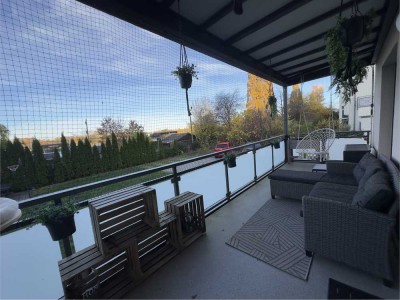 Geräumige 3-Zimmer | zentrale Lage | Dusche & Wanne | Einbauküche | Balkon | Stellplatz