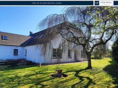 *Land-Idylle trifft modernen Wohnkomfort*
Stilvoll sanierter Resthof in exponierter Lage