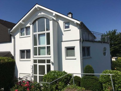 Exklusive Wohnung 3 ZKB, 97 m² Panorama-Moselblick, 2 Terrassen, grandioser Fernblick