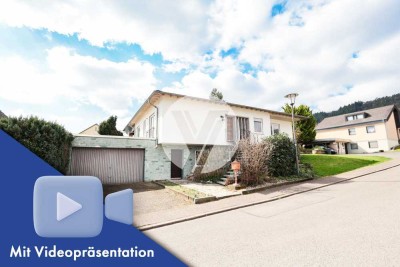 Geräumiges Familienhaus - Bungalow mit Einliegerwohnung und Doppelgarage in Föhren // Ortsrandlage