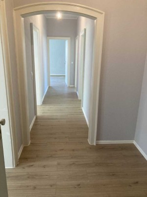 Einziehen und wohlfühlen: Tolle 4-Zimmerwohnung!