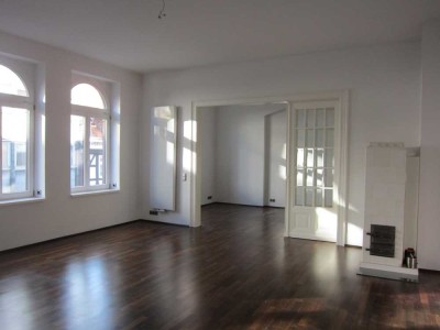 Sehr großzügige Wohnung mit XL-Bad