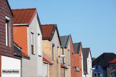 Einfamilien-Reihenmittelhaus mit Anbau
