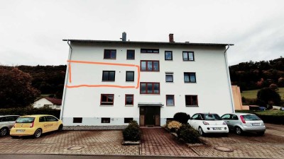 Neu renovierte 3,5-Zimmer-Wohnung mit Balkon, neue EBK und Stellplatz  in Burladingen