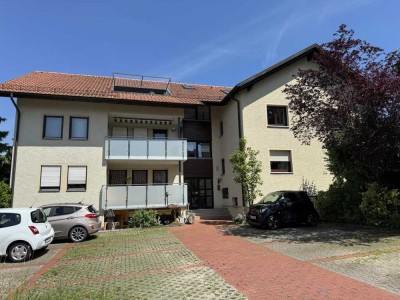 Gemütliche Dachgeschosswohnung - sofort frei -