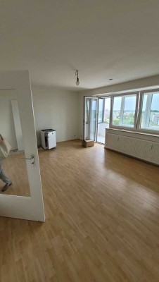 Geschmackvolle 1-Zimmer-Wohnung mit EBK und Balkon