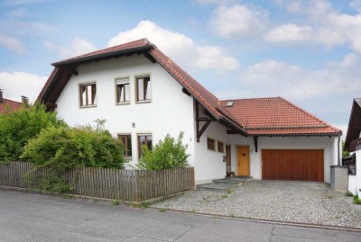 Sehr geräumiges Einfamilienhaus in Ergoldsbach
