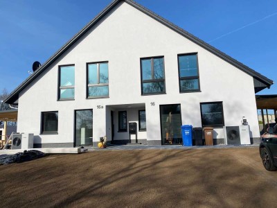 Moderne Neubau-DHH nah bei Grevesmühlen in sehr ruhiger Lage