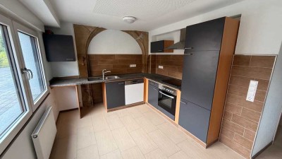 Moderne 3-Zimmer-Wohnung mit EBK