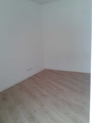 1,5-Zimmer-Wohnung (kein Balkon/kein Keller)