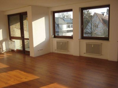 großzügige 3-Zimmer-Wohnung Einbauküche Balkon im Gete