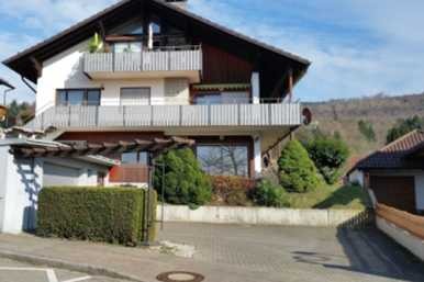 Ansprechende 5-Zimmer-EG-WHG mit Terasse in Lahr-Sulz