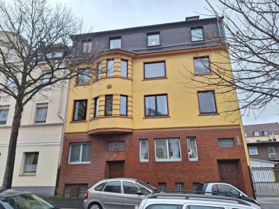 Gepflegter Altbau mit großzügigen Wohnungen