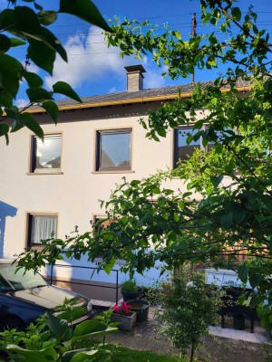 Kernsanierte 4-Zimmer-Wohnung in Niederwörresbach