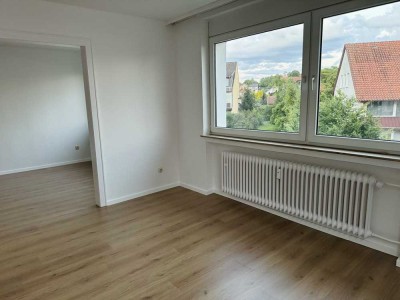 Schöne, vollständig renovierte 2,5-Zi- Wohnung mit Balkon in Bad Nenndorf