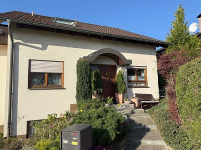 Einseitig angebt. EFH m. Sauna, Winterg. & 2 Garagen | Premiumlage Südhang Eutingen | *ohne Makler*