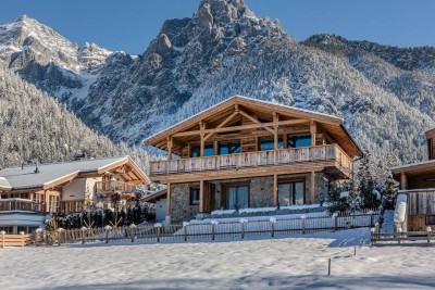 Beeindruckende Luxusresidenz in einer imposanten Ausblicklage