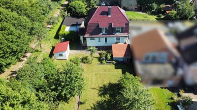 Gepflegtes Wohnhaus mit Doppelgarage in ruhiger Lage von Dorndorf zu verkaufen