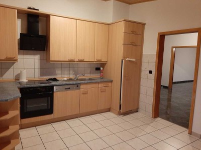 Helle 4-Zimmer-Wohnung mit Balkon in Biebertal